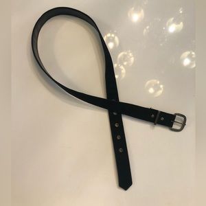 🌼 2$ add on! ~ Black belt with brassy hardware